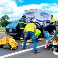 Idosa de 78 anos na UTI após colisão de Parati e caminhão no trevo de Guaraçai