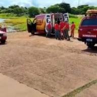 Mergulhadores do Corpo de Bombeiros de Andradina procuram por vítima de afogamento em Pereira Barreto