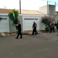 POLÍCIA CIVIL FAZ RECONSTITUIÇÃO DO DUPLO HOMICÍDIO EM ARAÇATUBA
