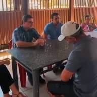 Prefeito de Três Lagoas e Davis Martinelli visitam o menino João Lucas e família