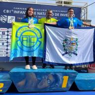 Andradina Julia Naomi e Rogério Shirai são os mais novos campeões brasileiros de natação