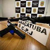 Polícia Civil de Araçatuba apreende réplicas de armas de fogo com suspeito de ameaçar mulher