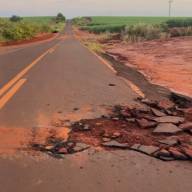 Morador reclama de dano causado em asfalto que liga ao bairro rural Timboré em Andradina
