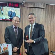 Em visita à Prudente, ex-chefe da SSP visita prédio reformado do Deinter-8 e recebe homenagem