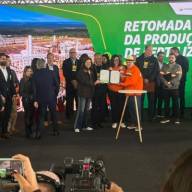 Em Três Lagoas Lula e Simone Tebet criticam dependência externa de fertilizantes e defendem produção nacional durante evento da UFN-3