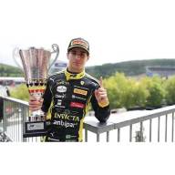 A caminho da F1, Rafa Câmara assume a liderança da F2 
