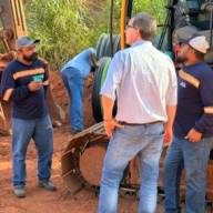 Prefeito Cassiano Maia acompanha obras de pavimentação em Três Lagoas