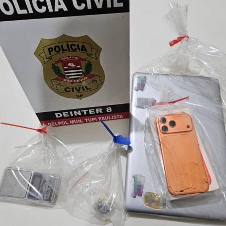 POLÍCIA CIVIL APREENDE HAXIXE E EQUIPAMENTOS ELETRÔNICOS DURANTE BUSCAS EM TUPI PAULISTA