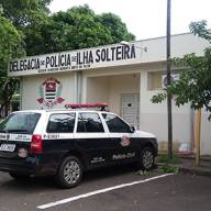 Cuidadora encontrou 19 celulares usados em uma lixeira e avisou a Polícia Municipal de Birigui