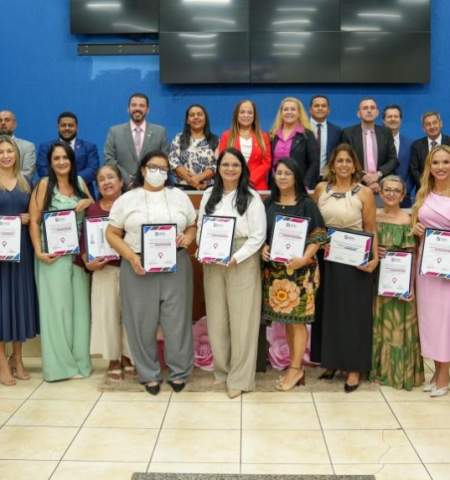 Câmara de Três Lagoas homenageia mulheres notáveis e reforça luta contra a violência de gênero