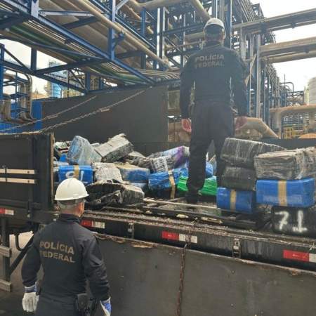 Polícia Federal de Três Lagoas incinera 5 toneladas de drogas Polícia Federal de Três Lagoas incinera 5 toneladas de drogas