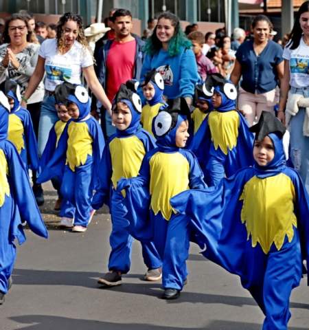 Desfile cívico dos 110 anos de Três Lagoas