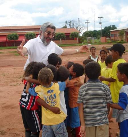 Comunidade de Três Lagoas se mobiliza após transferência de religioso salesiano