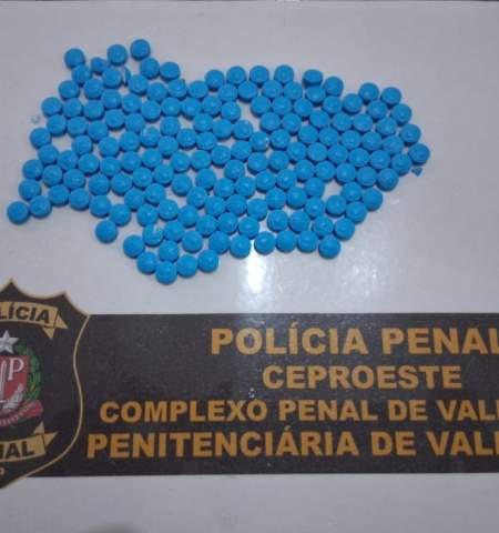 Policiais Penais apreendem comprimidos com visitante de detento na Penitenciária de Valparaíso