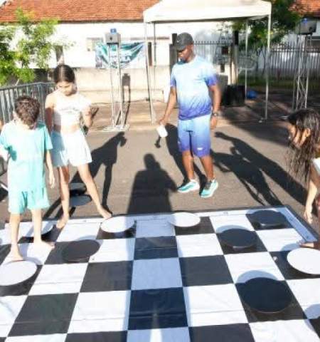 10ª edição do Esporte na Vila leva lazer e diversão para crianças no bairro São Gabriel em Andradina