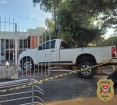POLÍCIA CIVIL LOCALIZA E IDENTIFICA MOTORISTA DE CAMIONETE SUSPEITO DE COLIDIR CONTRA GRADE DE PROTEÇÃO DO FÓRUM DE DRACENA E FUGIR DO LOCAL