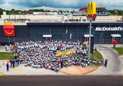 MAIS DE 500 FORMANDOS DO PROERD ESTÃO GANHANDO SEU “MÉQUII” EM ANDRADINA