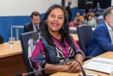 Em Três Lagoas Vereadora Sirlene solicita banheiros e bebedouros na praça do Arapuá