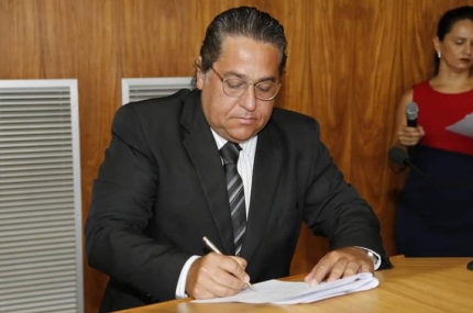 TRÊS LAGOAS E ANDRADINA CHORAM A PERDA DO PROFESSOR E ADVOGADO MARCELO LONGO