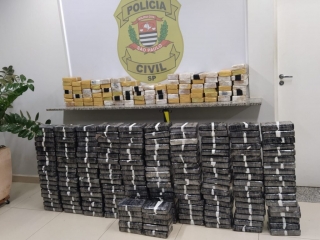 DEIC de Araçatuba apreende 281 tablets de pasta base de cocaína com morador de Birigui, alvo de investigação SP 300