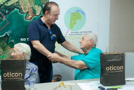 Cirurgia Agora&quot; entrega novo lote de aparelhos auditivos em Andradina