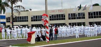 Feirão de Empregos JBS em Castilho (SP) oferece oportunidades nesta quinta