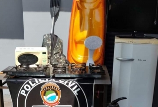 SÉRIE DE FURTOS A RANCHOS É ESCLARECIDA E RECEPTADORA PRESA EM FLAGRANTE PELA POLÍCIA CIVIL DE TRÊS LAGOAS