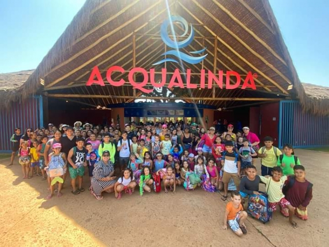 SOCIAL DE SANTA MERCEDES LEVA 99 CRIANÇAS AO THERMAS ACQUALINDA