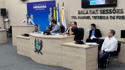 Câmara de Andradina faz audiência pública sobre bicicleta elétrica com plenário lotado