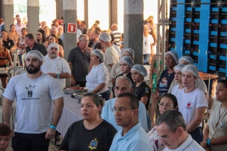 Igreja Nossa Senhora das Graças de Andradina realizou leilão e almoço beneficente em prol da reforma da Paróquia