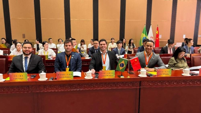 EX-PREFEITO DE ILHA SOLTEIRA PARTICIPA DE ENCONTRO CHINA-BRASIL