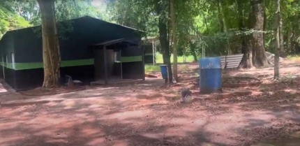 Obra da Base da Polícia Ambiental de Andradina está abandonada