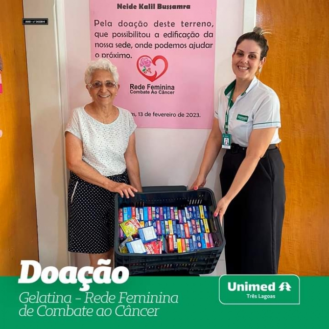 Colaboradores da Unimed Três Lagoas doaram gelatinas para Rede Feminina de Combate ao Câncer