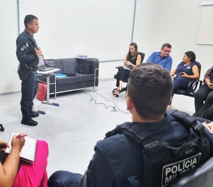 Reunião Interinstitucional discute estratégias de acolhimento a pessoas em situação de rua em Três Lagoas