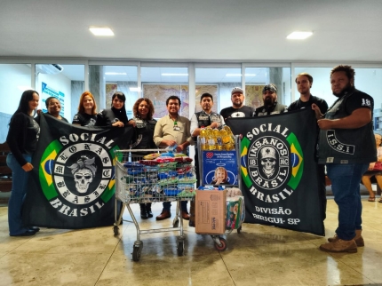Insanos Moto Clube faz doação de 168 quilos de alimentos à Santa Casa de Araçatuba