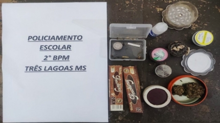 Polícia Militar encaminha jovem para a Delegacia de Três Lagoas por Porte de Drogas