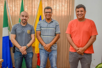 Prefeito de Selviria recebe Delegado de Polícia Felipe Rocha
