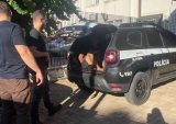 DDM prende em Araçatuba acusado de queimar mulher e arrancar o couro cabeludo dela na faca no Guarujá