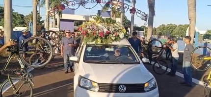 COMOÇÃO TOMA CONTA NO ADEUS À CICLISTA  DE TRÊS LAGOAS ATROPELADO EM RODOVIA DE CASTILHO