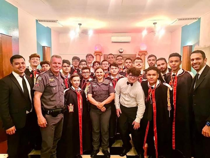 POLÍCIA MILITAR DE MIRANDOPOLIS, ATRAVÉS DO PROERD, MINISTRA PALESTRA AO CAPÍTULO DEMOLAY*