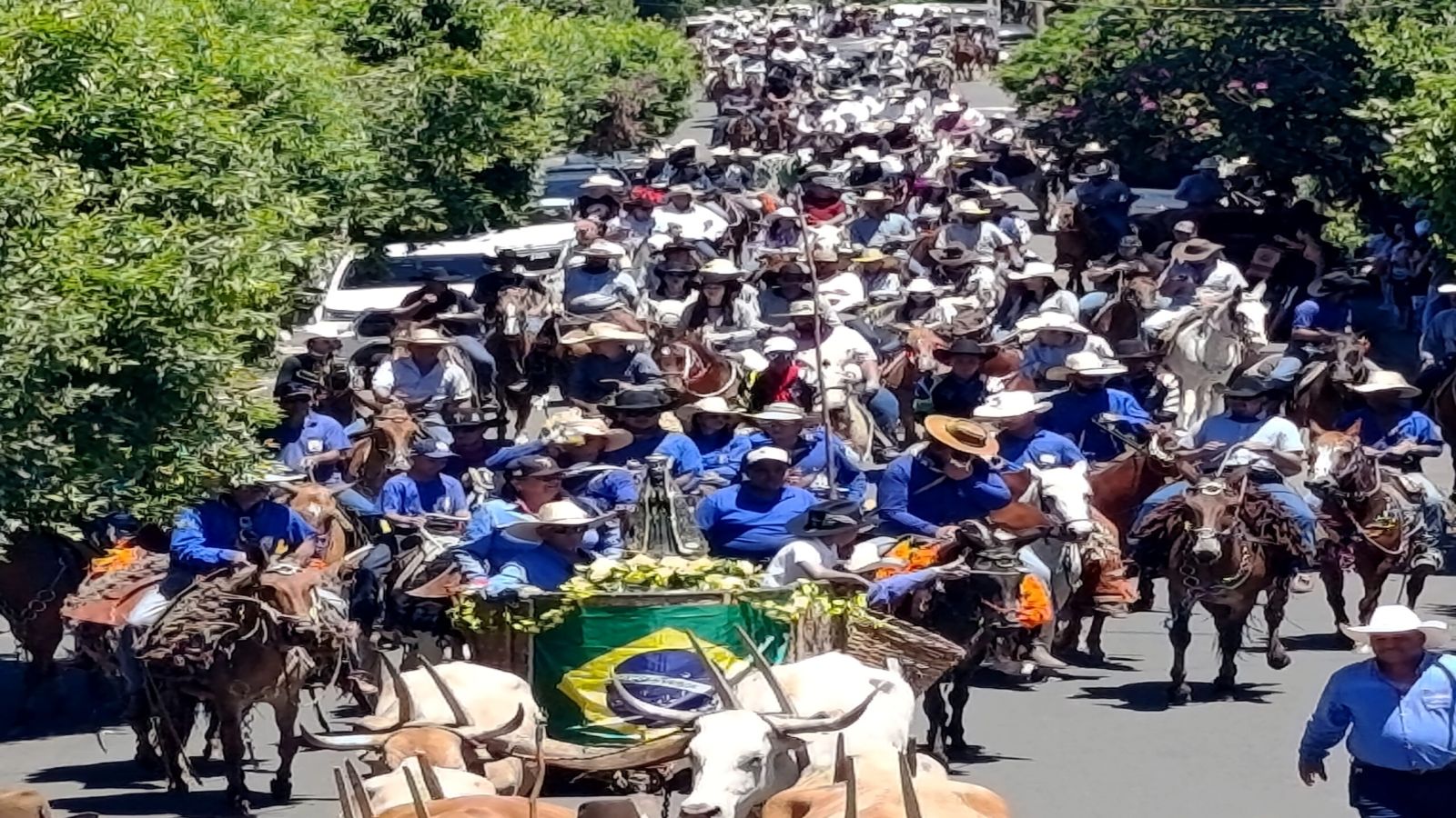 4ª Cavalgada “Dói Suttini” reúne mais de 500 cavaleiros e amazonas em Guaraçaí