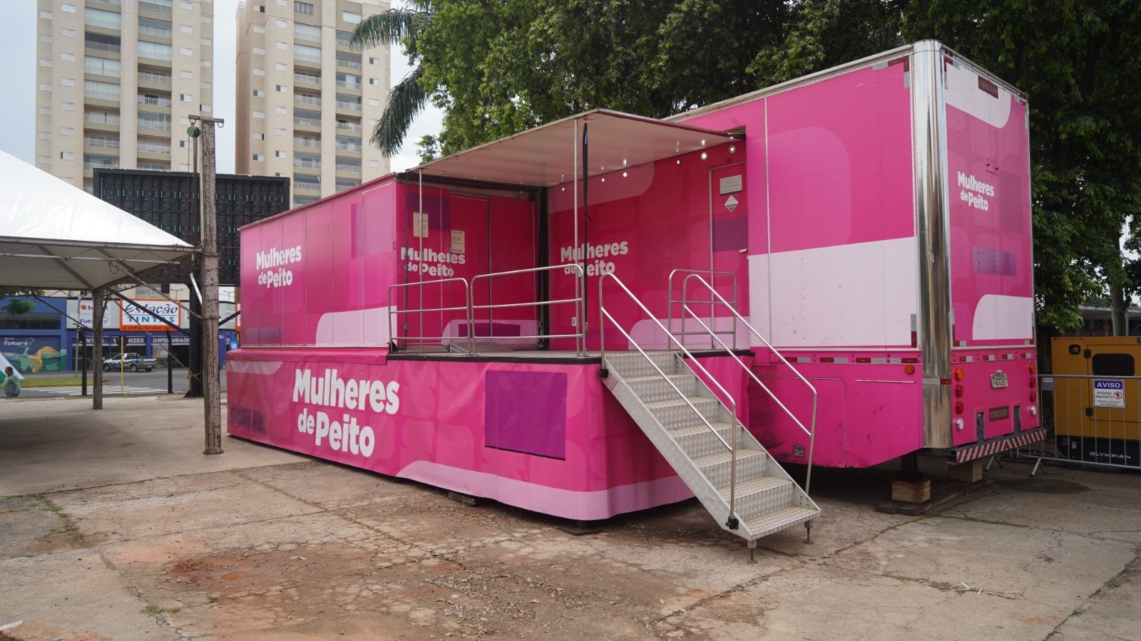 Carreta da Mamografia inicia exames gratuitos em Araçatuba; atendimentos seguem até 19 de setembro
